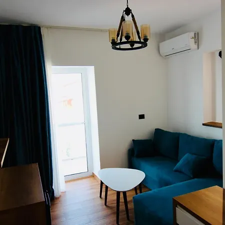 Illyrian كساميل