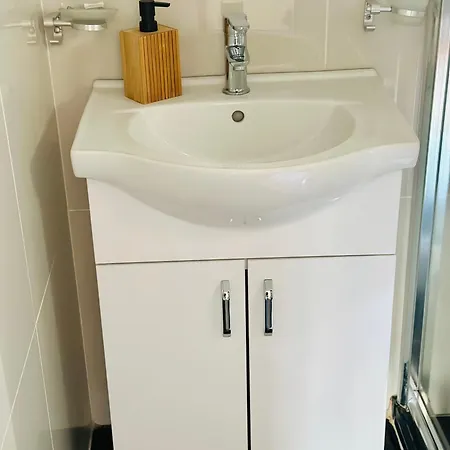 فندق Illyrian 4*