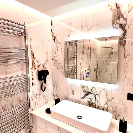 Illyrian كساميل